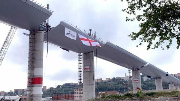 Ponte Gênova finalizada