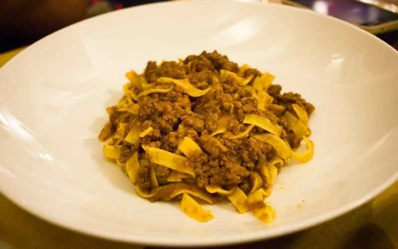 Macarrão à bolonhesa em Bolonha