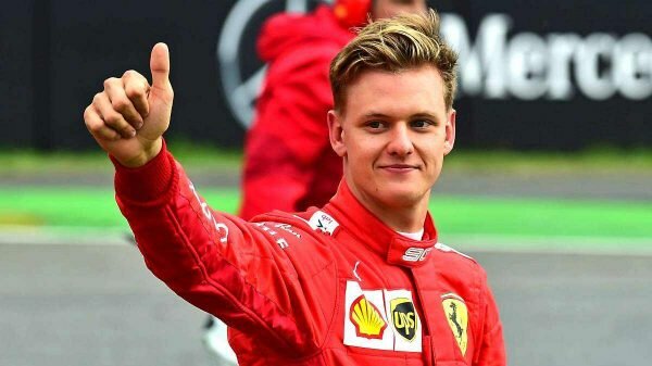 Filho de Schumacher na Ferrari
