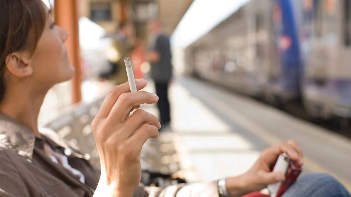 milão proíbe fumar