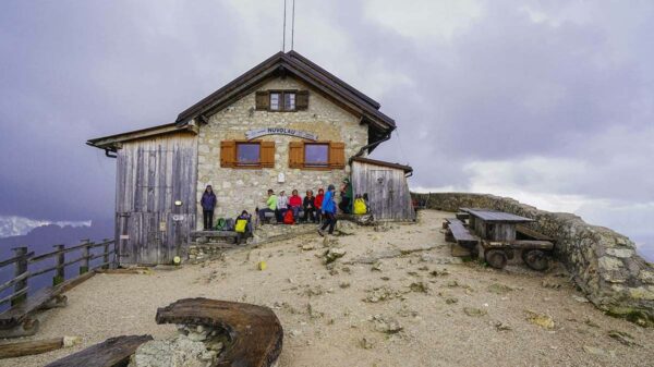 Leiter der Berghütte Dolomiten