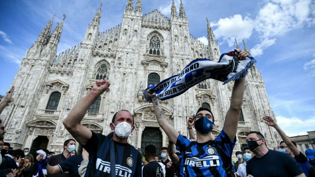 TNT Sports Brasil - 10 títulos do Campeonato Italiano = ⭐! A Juventus  possui três estrelas, enquanto Inter de Milão e Milan têm uma cada. E aí,  sabia dessa? 🤔 #IssoÉJeep . Oferecimento: Jeep, Brasil