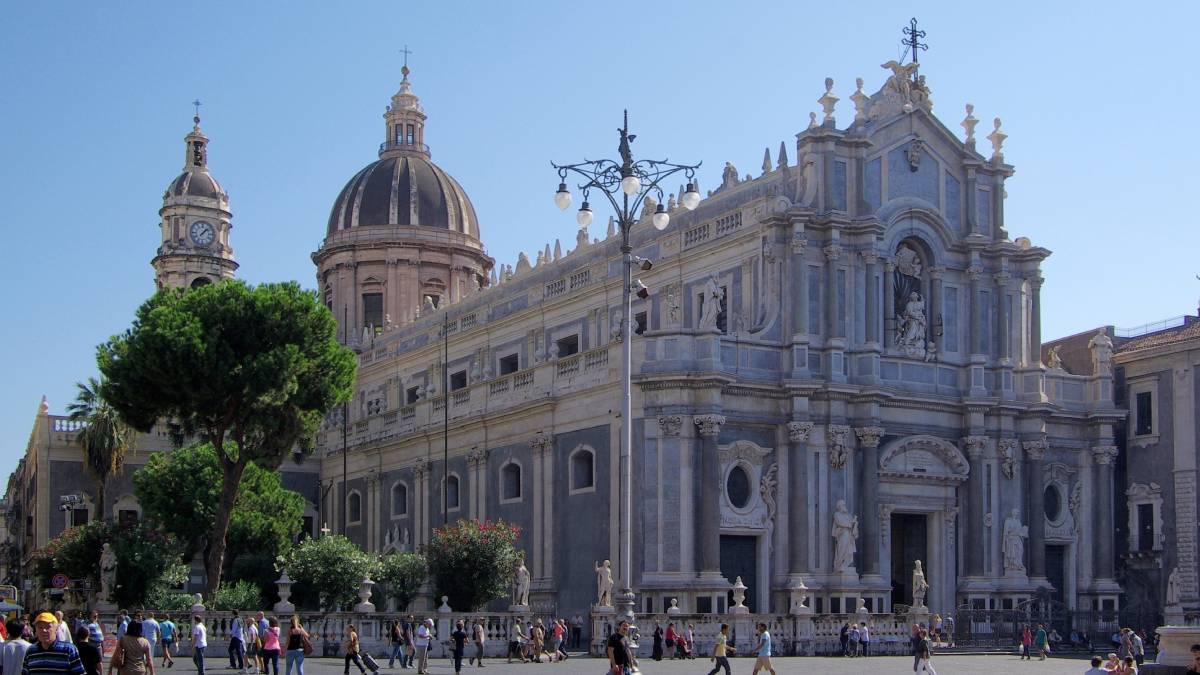 Región italiana prohíbe a los padrinos