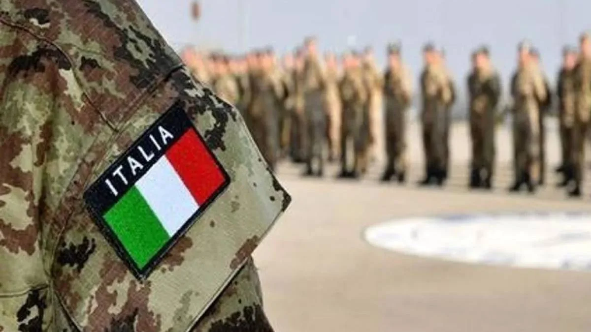 citizenship Italian Army