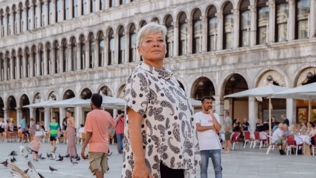 Italiana do meme 'attenzione pickpocket!' é furtada em Veneza