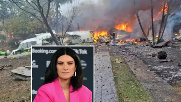 Laura Pausini se solidariza com Brasil após desastre aéreo