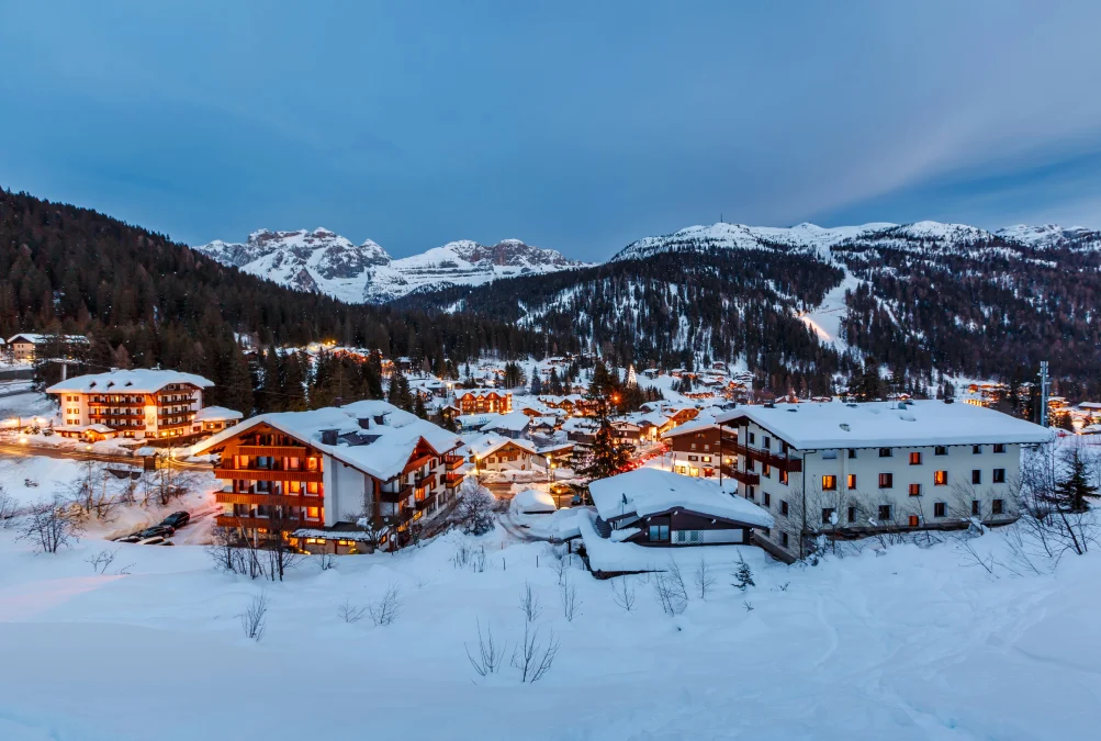 Piores datas para viajar para a Itália – Madonna di Campiglio: destino de neve na Itália | Foto: Depositphotos 