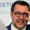 Medida é bandeira antiga do partido conservador Lega, de Matteo Salvini. A premiê Giorgia Meloni ainda não se manifestou sobre o assunto | Foto: Associated Press