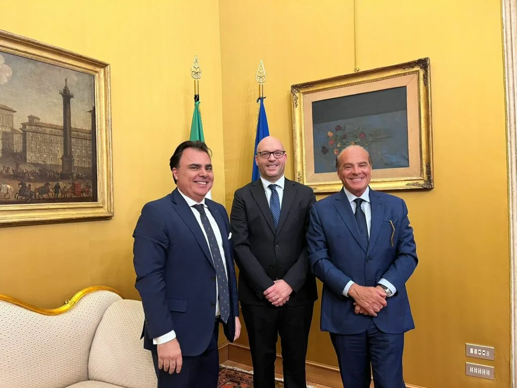 Luis Roberto Lorenzato, Lorenzo Fontana e Marcelo de Carvalho Fragali | Foto: Reprodução/RedeTV