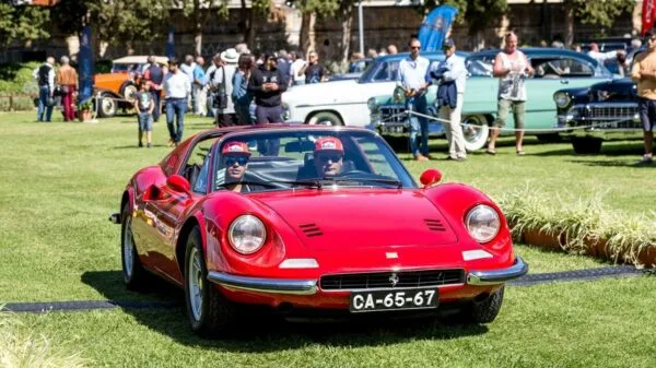 Passeio dos Italianos: A parade of beauty and innovation in the Italian automotive industry delights enthusiasts in Lisbon and Alentejo.