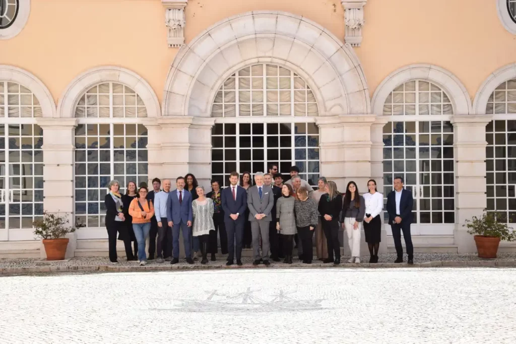 Corpo diplomático em frente à Embaixada da Itália em Lisboa  | Foto: Divulgação/Embaixada da Itália em Lisboa