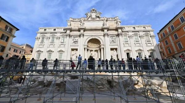 Estrutura ficará montada até o fim da restauração do monumento.