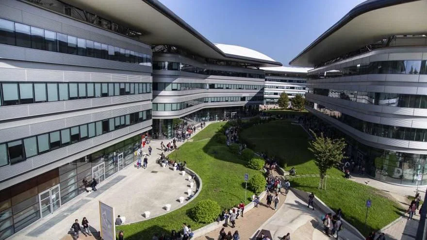 Università degli Studi di Torino (UniTO): one of the oldest and most important in Italy, with excellence in economics, political science and medicine. Politecnico di Torino: world-renowned in the fields of engineering and architecture.