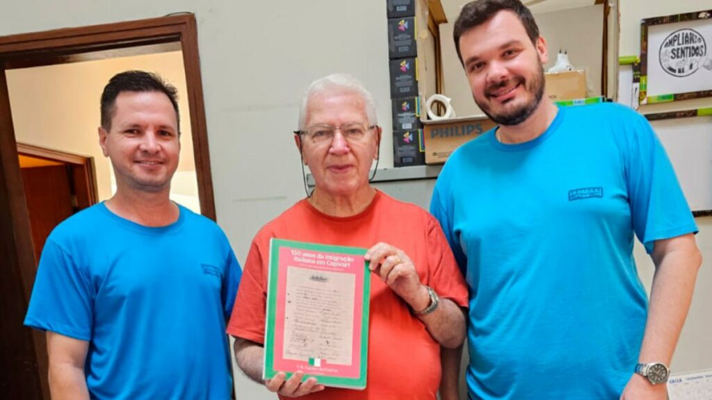 A obra reúne fotos históricas e dados que destacam o impacto cultural da imigração italiana em Capivari | Foto: Divulgação/Jornal O Semanário