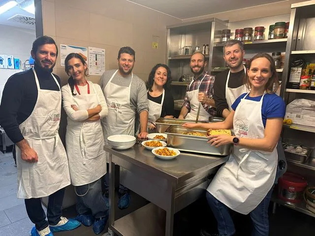 Comites da Áustria prepara refeições solidárias na Caritas de Viena, unindo gastronomia italiana e solidariedade para pessoas em situação de rua | Foto: Aise 
