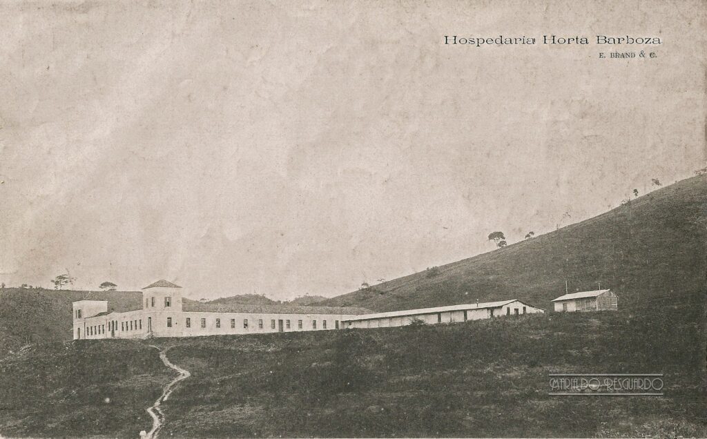 Hospedaria Horta Barboza, símbolo histórico de Matias Barbosa/MG, que acolheu imigrantes e viajantes, preservando memórias de uma época de grande movimentação cultural e econômica.