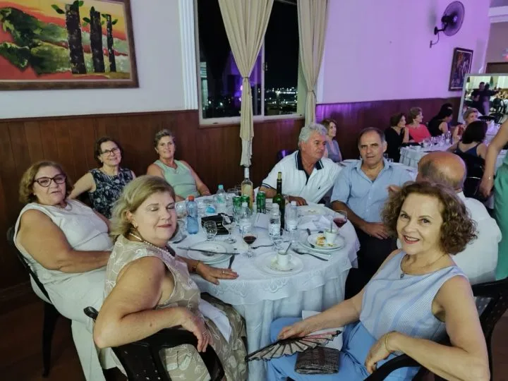 No último sábado, 30 de novembro, o Circolo Italo-Brasiliano XV de Novembro di Itapira, no Interior de São Paulo, proporcionou uma noite memorável de celebração, cultura e união durante o Jantar Dançante do Imigrante Italiano.