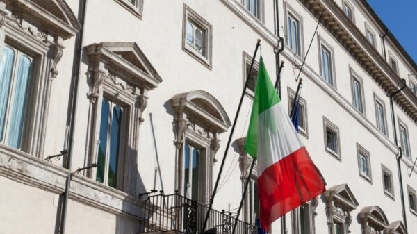 Palazzo Chigi, sede do governo italiano, em Roma, onde importantes decisões políticas são tomadas, incluindo debates sobre a Lei de Orçamento 2025 | Foto: Depositphotos