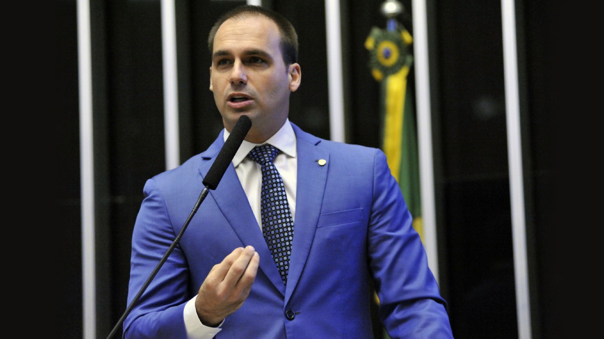 Eduardo Bolsonaro defende direitos dos ítalo-brasileiros em ofício à primeira-ministra da Itália, Giorgia Meloni | Foto: Agência Câmara