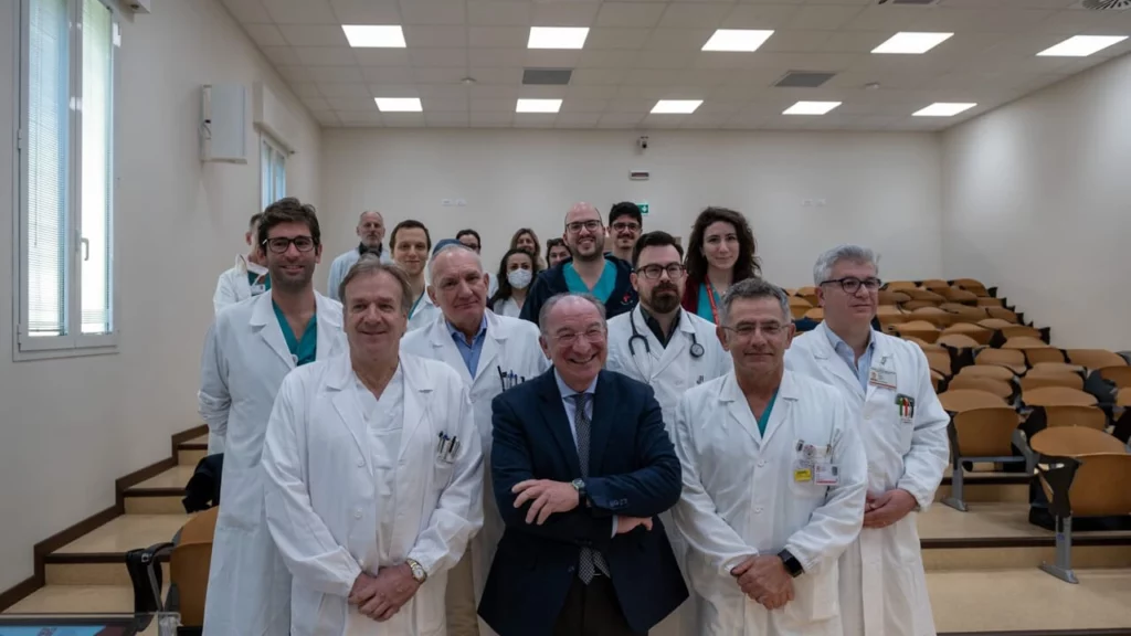 Equipe médica italiana realiza o primeiro transplante de coração batendo, revolucionando a medicina cardíaca | Foto: Divulgação 