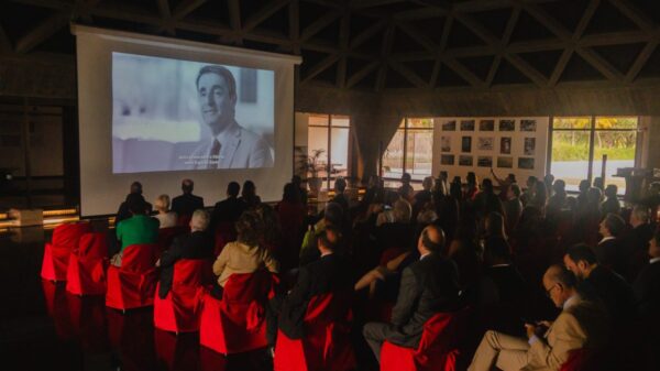 Group attends the premiere of the documentary in celebration of the 150th anniversary of Italian immigration to Brazil | Photo: Disclosure