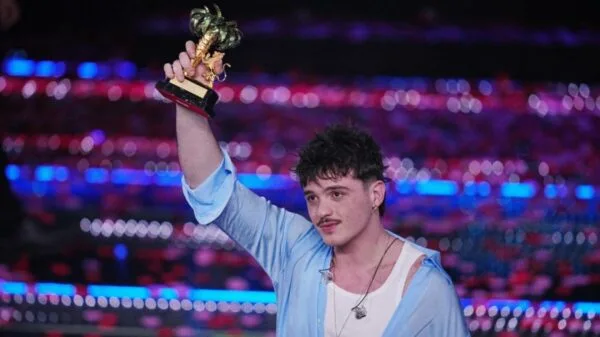 Músico genovês ganhou concurso com a canção 'Balorda nostalgia'