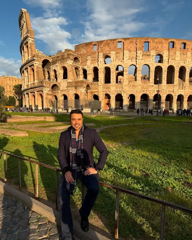 Márcio Carpena no Museu do Vaticano, mais especificamente na Galeria dos Mapas