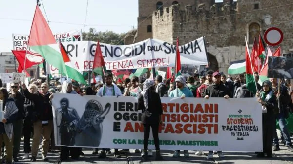 Em Roma, no ano passado, o 25 de Abril reuniu movimentos sociais e sindicatos | Foto: AFP