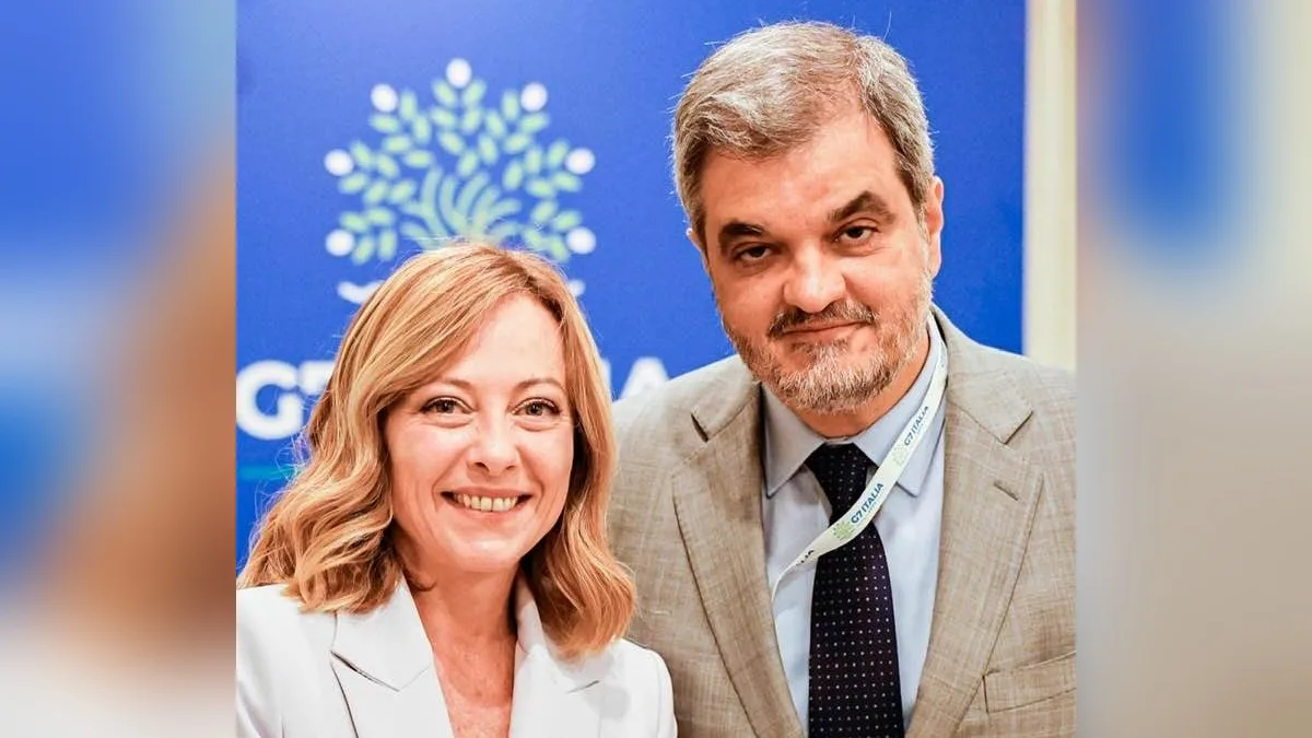 Renato Mosca de Souza, embaixador do Brasil na Itália, ao lado da primeira-ministra italiana, Giorgia Meloni, durante o G7 | Divulgação