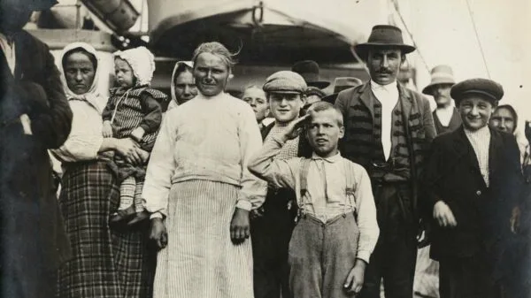 "Itália trai promessa aos seus emigrantes", diz advogada sobre nova lei da cidadania