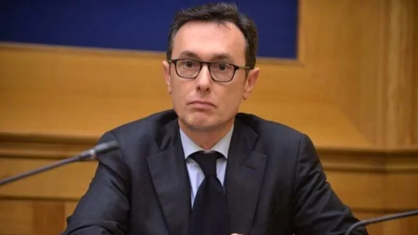 O senador Andrea Giorgis (Partido Democrático): seu partido apresentou 42 emendas ao decreto que modifica as regras da cidadania italiana | Foto: Divulgação