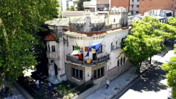 Fachada do consulado italiano em Buenos Aires, onde tramitam milhares de pedidos de cidadania por ano | Foto: Reprodução