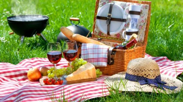 Pasquetta: famílias saem de casa para fazer piqueniques nos parques. Foto: reprodução / Residence Oliveto