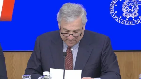 Vice-premiê e chanceler Antonio Tajani durante coletiva sobre o Decreto-Lei 36, no Palazzo Chigi, em Roma.