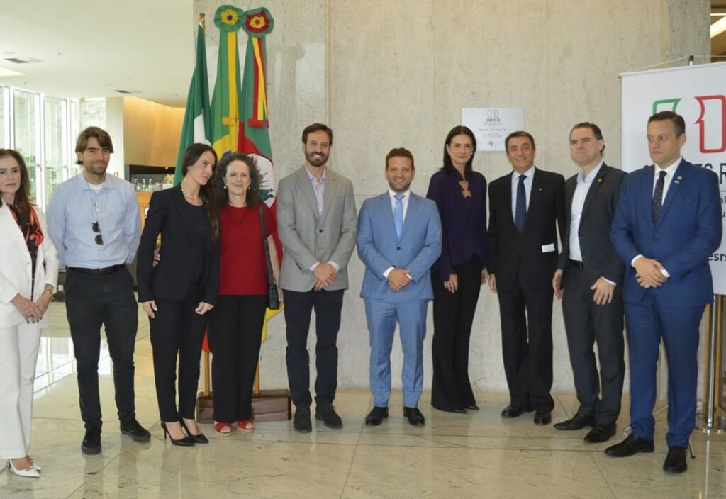 Embaixador da Itália inaugura sede do Comites em Porto Alegre