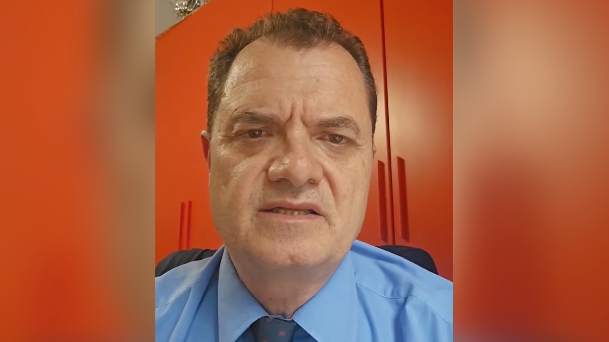 Fabio Porta accused the government of resurrecting fascist ideas by limiting citizenship to those living abroad.