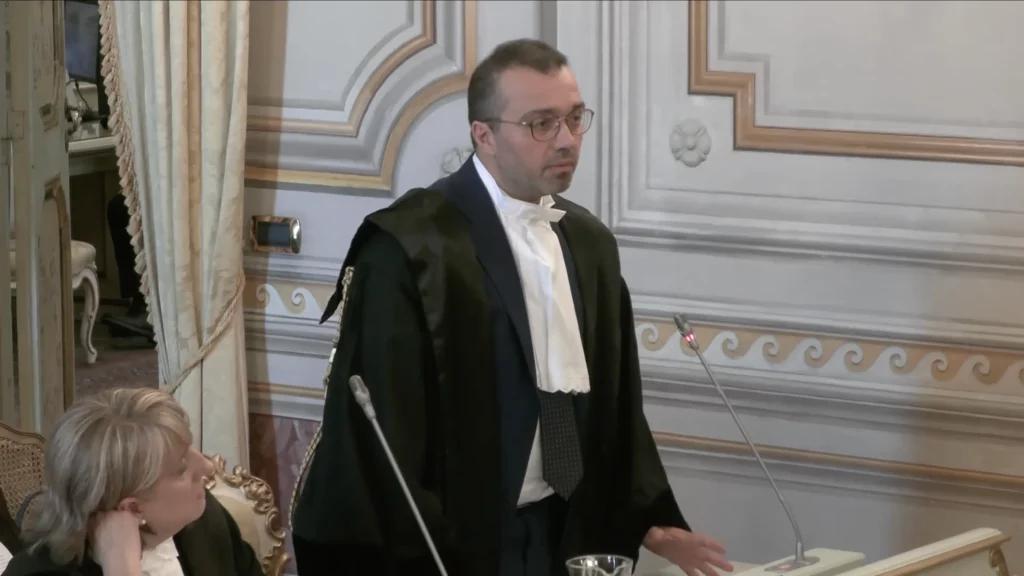 O advogado Patrizio Ivo D’Andrea argumenta sobre o princípio da irretroatividade e a proteção dos direitos adquiridos dos descendentes de italianos. | Foto: Reprodução