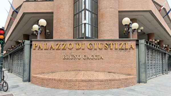 Tribunal de Turim remete processo à Corte Constitucional por possível inconstitucionalidade | Foto: Reprodução/Torino Oggi