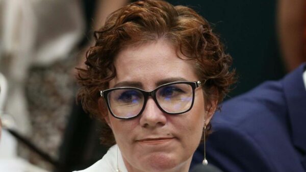 Polícia italiana deteve Zambelli com apoio da PF brasileira na capital italiana