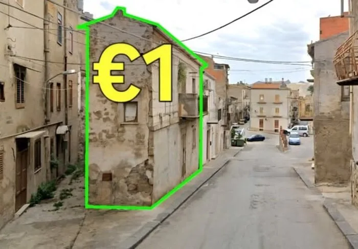 Anúncio de casa por 1 euro em Campofranco | Foto: Reprodução