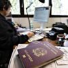 Novas regras para passaporte: vagas semanais e captcha no Consulado Italiano | Foto: il Giorno