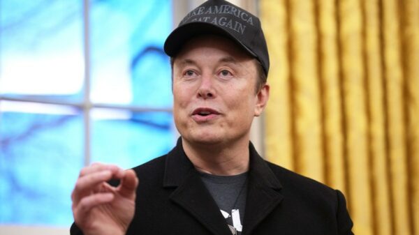 SpaceX, de Elon Musk, usará a nave Starship para levar experiências científicas italianas ao planeta vermelho.