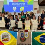 Delegação de Morro Grande, SC, visita Carmignano di Brenta para celebrar o pacto de amizade entre as duas comunidades