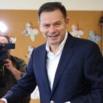 O primeiro-ministro de Portugal, Luís Montenegro, encampou propostas da extrema direita na lei que visa controlar a imigração | Foto: Luis Vieira/AP