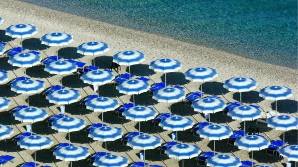 Lista revela as praias mais caras da Itália: diárias chegam a R$ 2 mil por semana