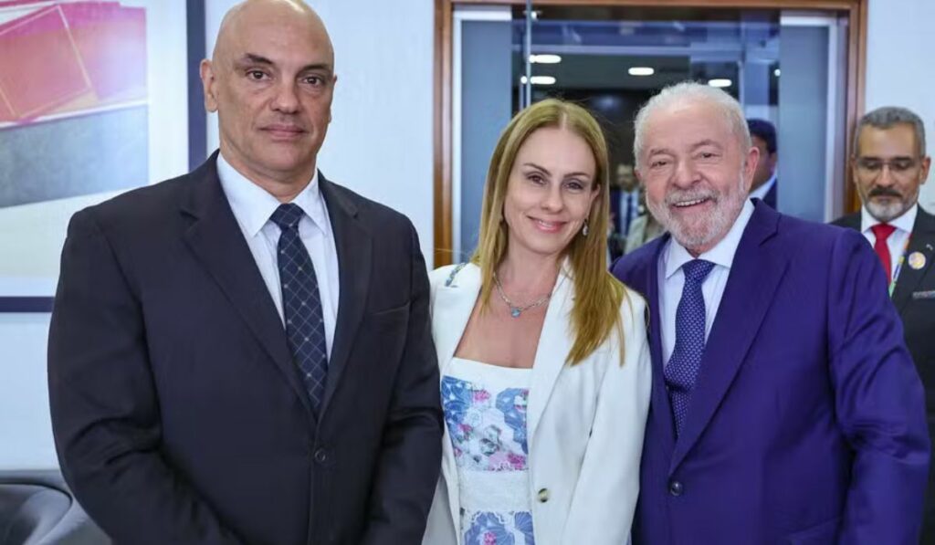 Viviane Barci ao lado do marido, ministro Alexandre de Moraes, e do presidente Lula