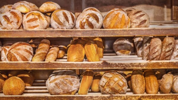 O pão italiano varia conforme ingredientes locais e costumes de cada região.