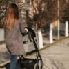Algumas famílias exigem que a profissional acompanhe a rotina de viagens internacionais.