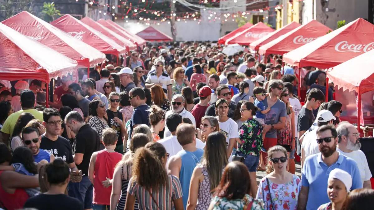 Últimos dias da Festa de San Gennaro, na Mooca. Evento gratuito reúne gastronomia italiana, shows e ações sociais até domingo, 5 de outubro.