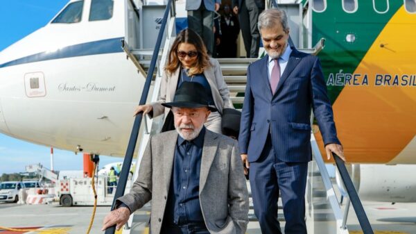 Lula e Janja desembarcam em Roma para agenda com o papa e a ONU